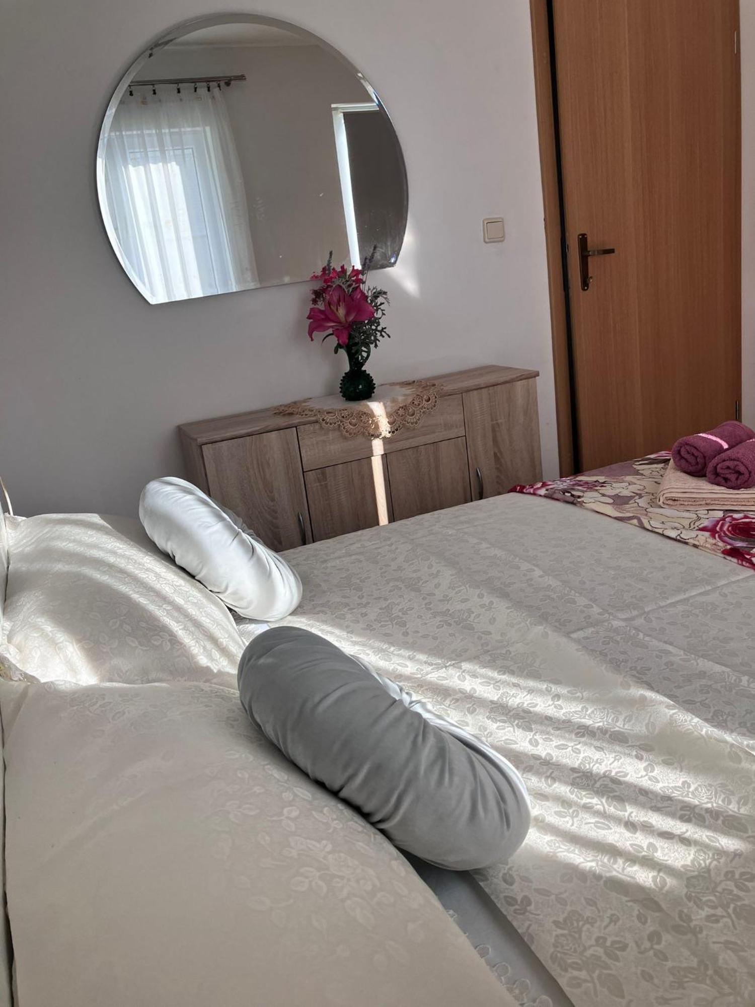 App Matea Apartment Dramalj Bagian luar foto
